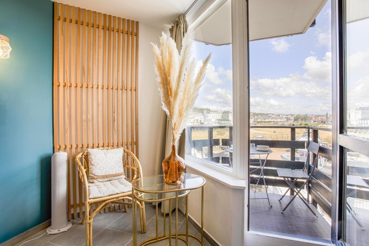 La Rev'Rie - Vue Sur Mer Avec Balcon Deauville Zewnętrze zdjęcie